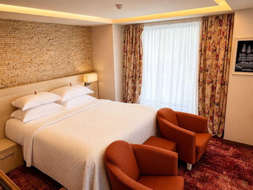 Aspen, Spa, Apartment, Queen Bed, Sofa