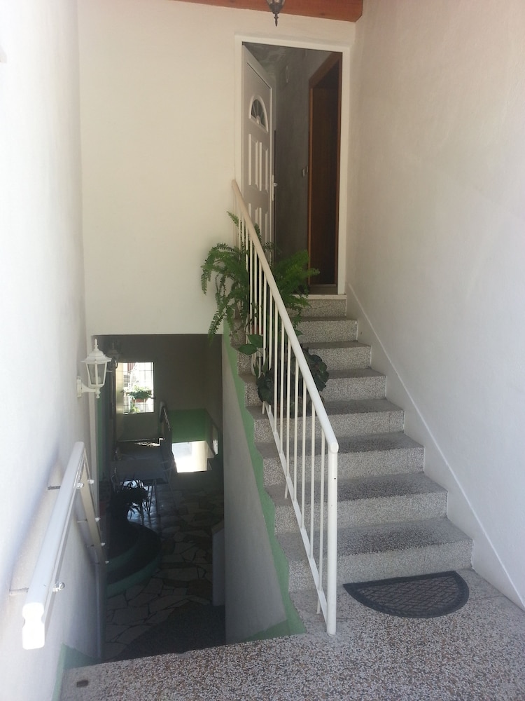 Villa Angela 52/80