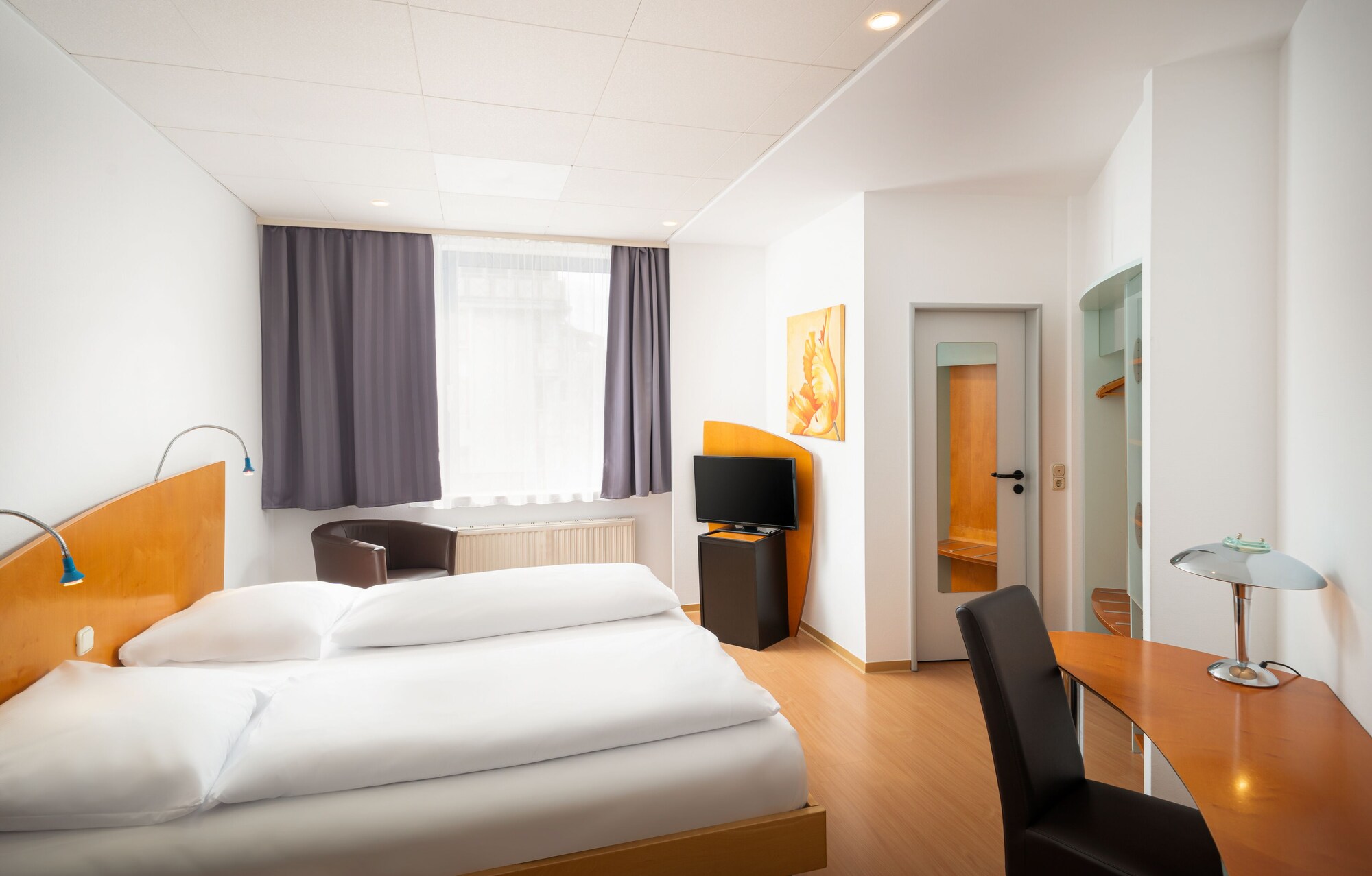 STANDARD, TWIN BEDS