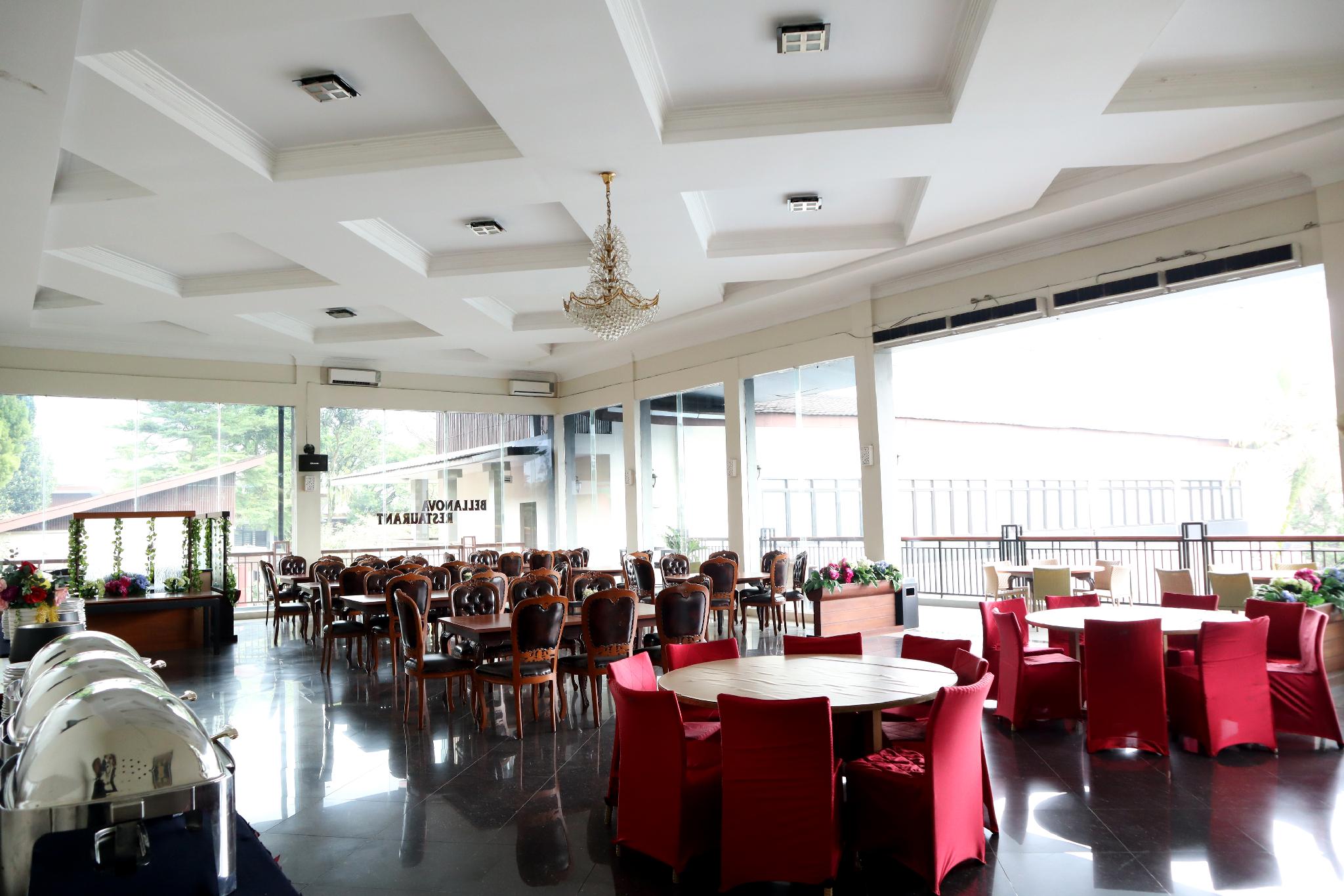 Grand Ussu Hotel And Convention 46/59