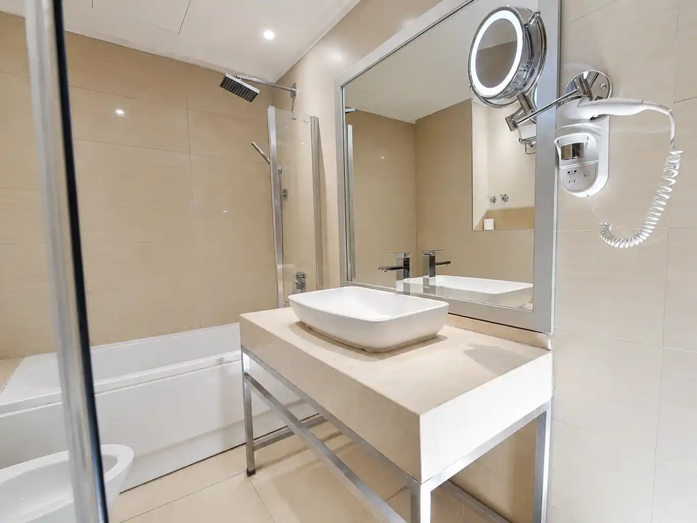 Ivory Inn Hotel Doha 54/57