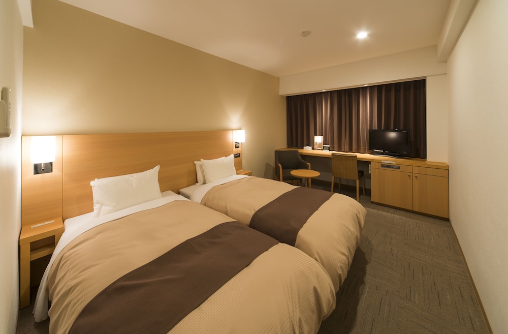 Hollywood, Twin Beds