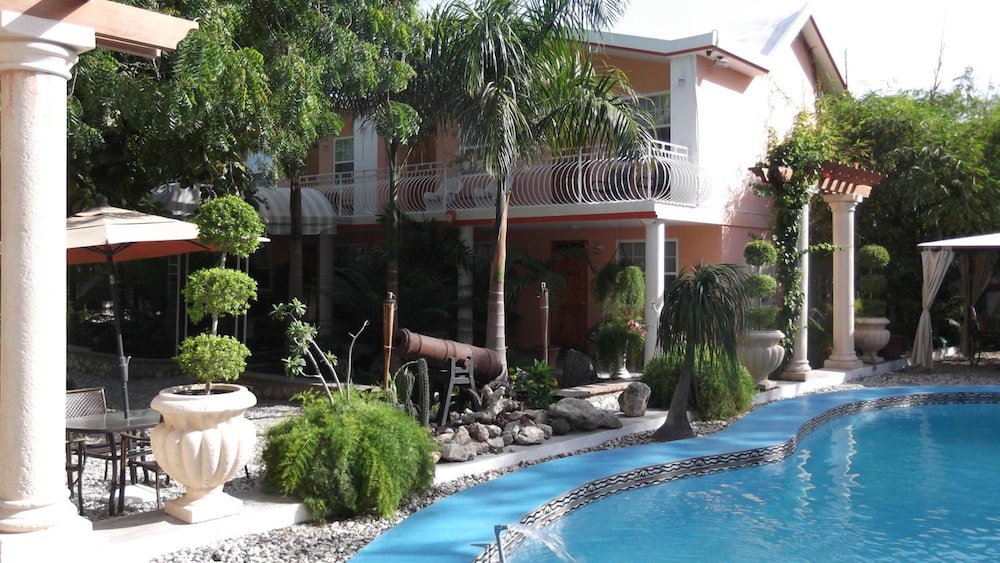 Palm Inn hotel 6/33