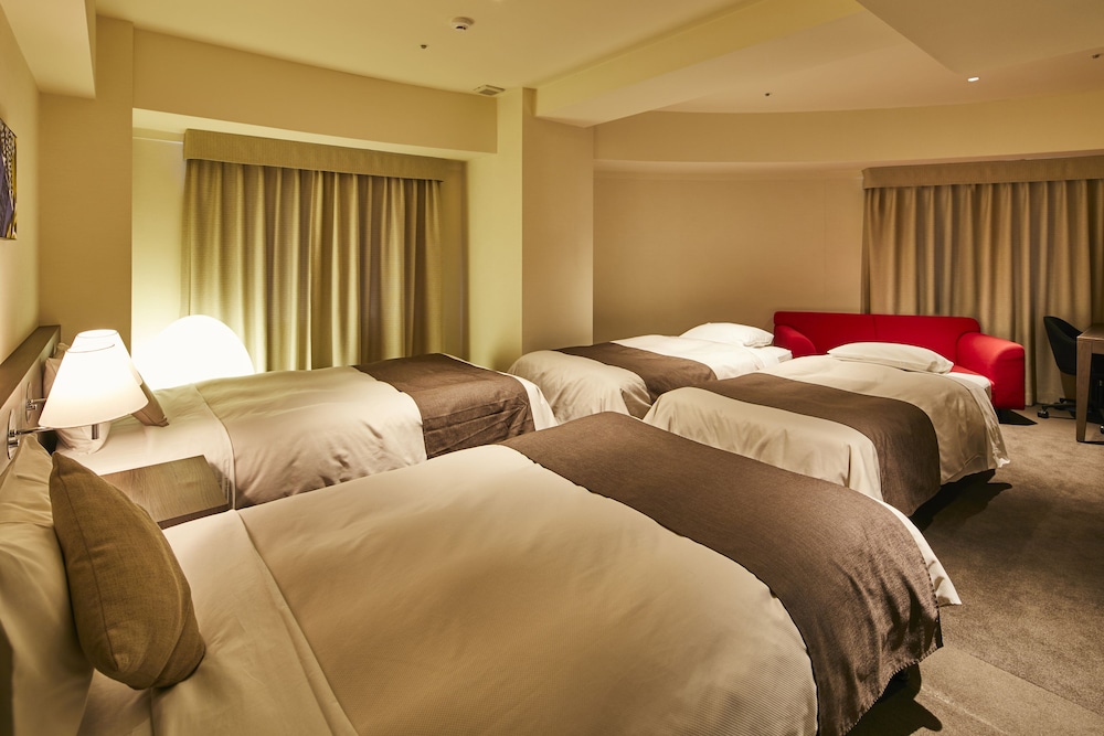 Ginza Grand Hotel 30/67