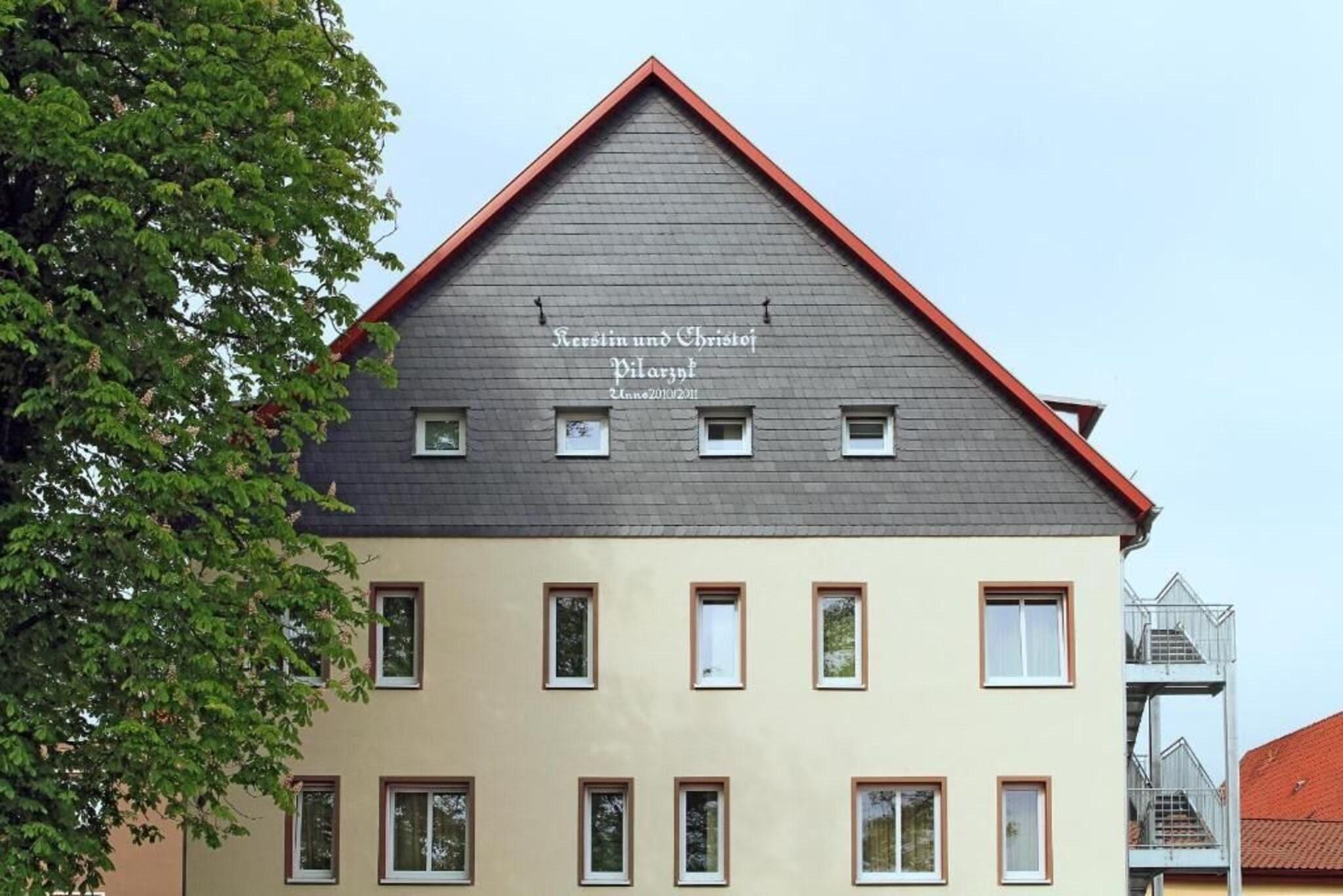 Grosch Hotel 3/35