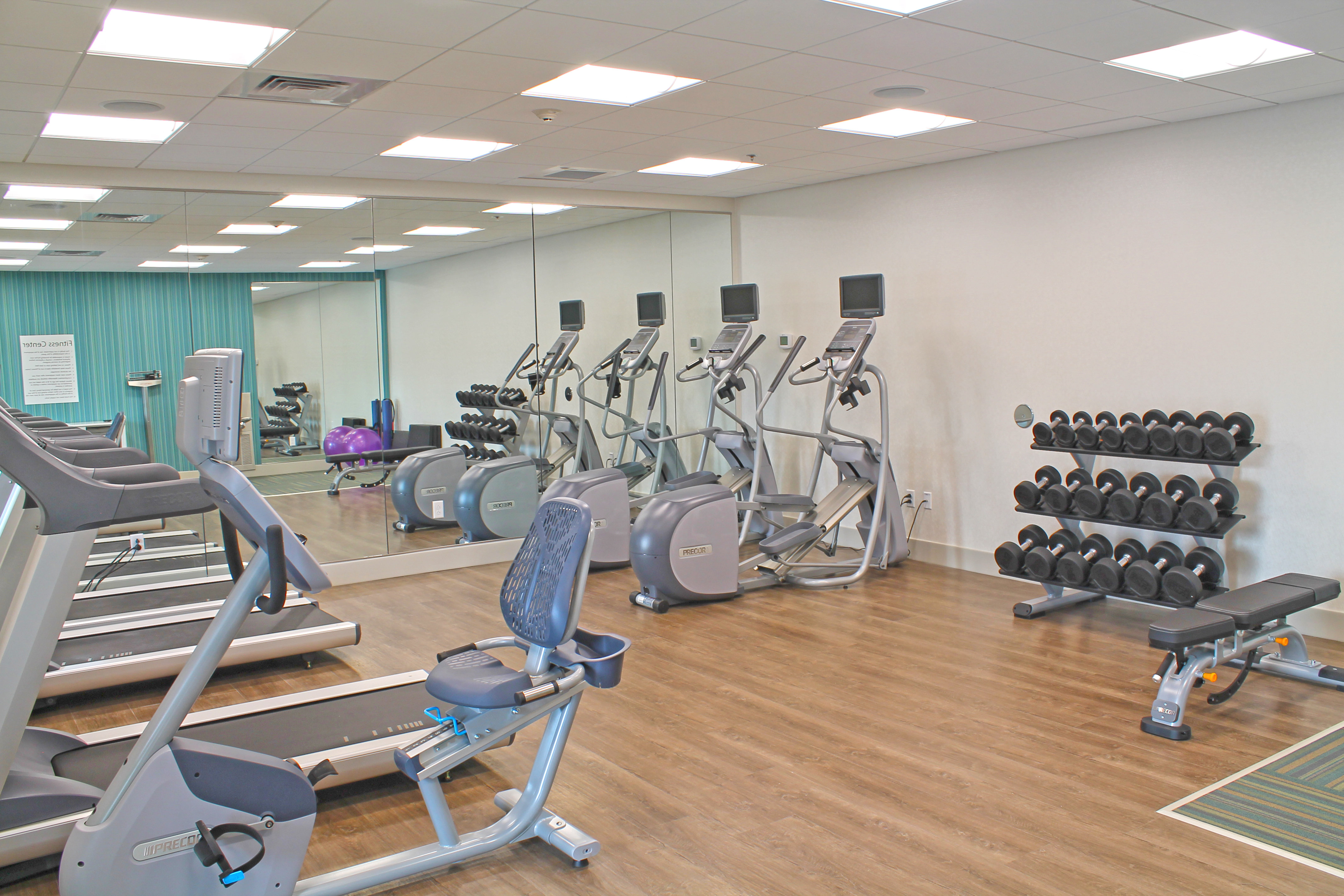 Holiday Inn Express Suites St Louis South I 55 29/52