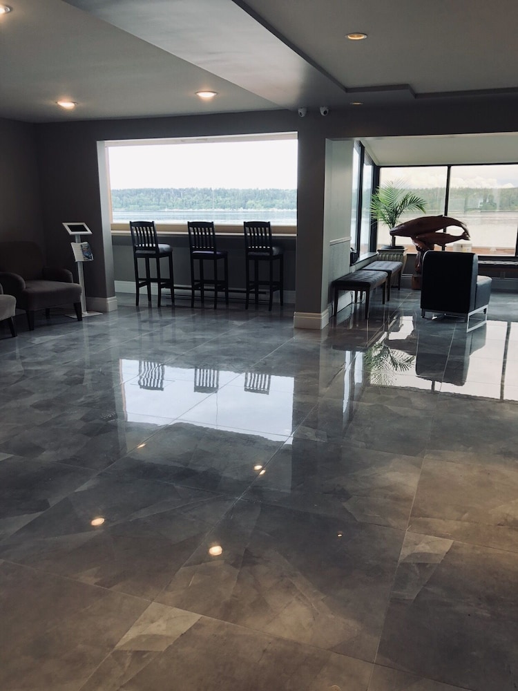 Anchor Inn And Suites 19/34