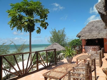 Mbuyuni Beach Village 4/83