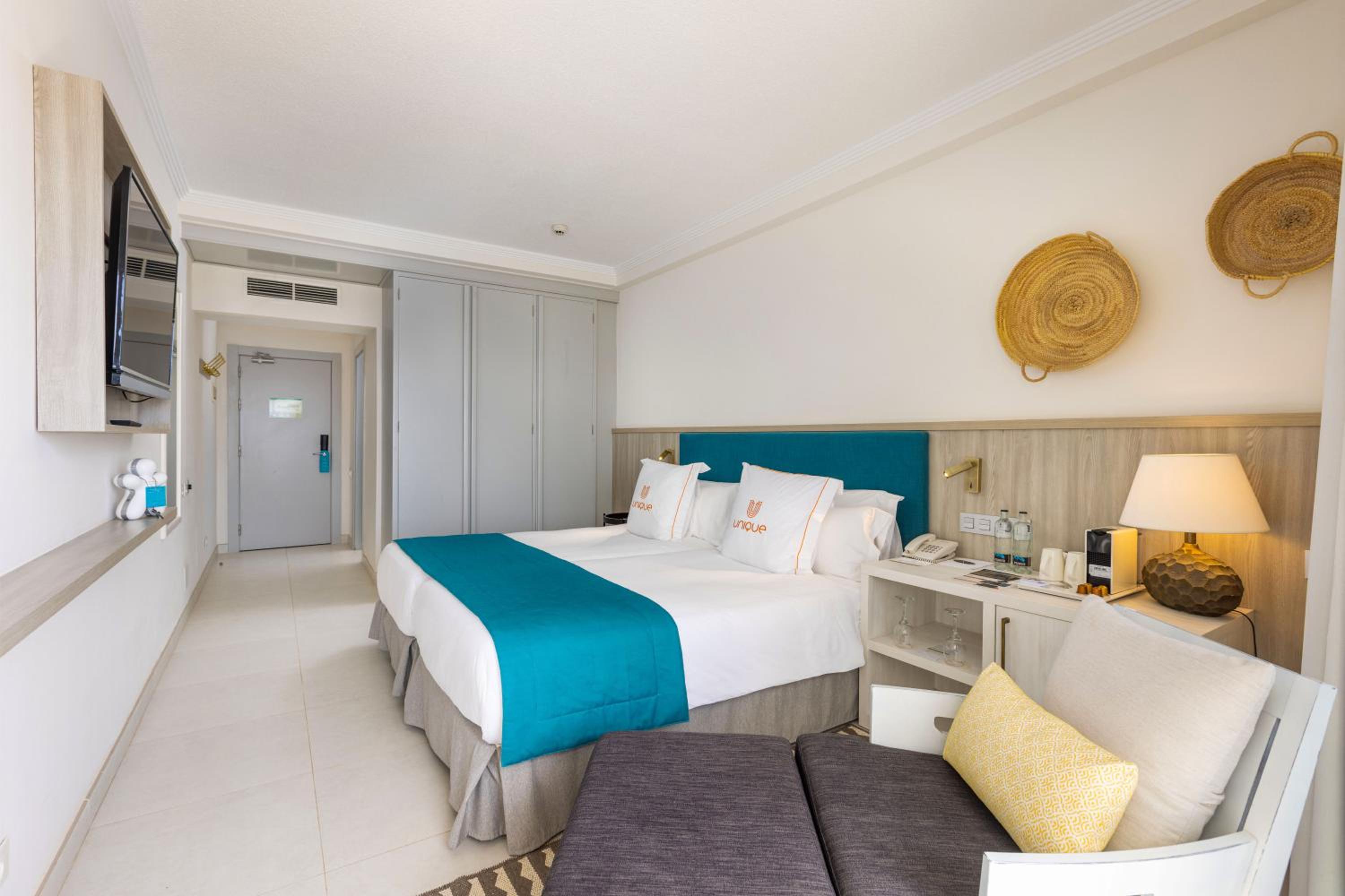 Unique, Deluxe, Twin Beds, with View