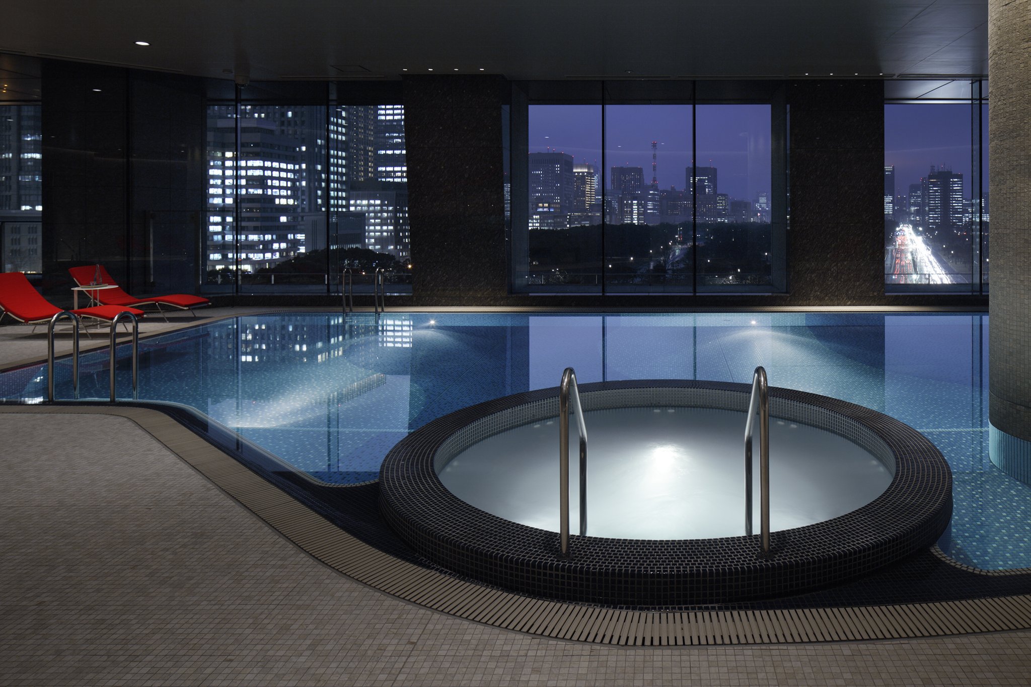 Palace Hotel Tokyo 37/87