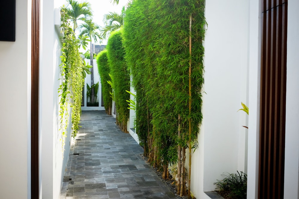 Anari Villas Kuta 60/65