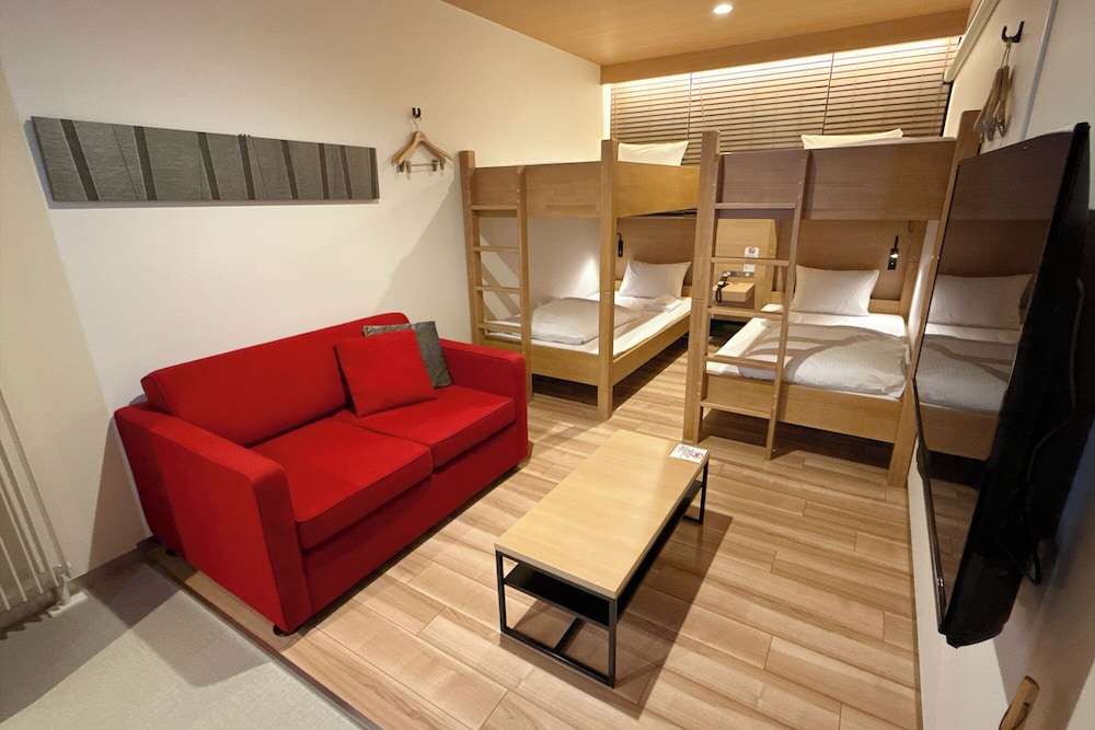 Torifito Hotel & Pod Niseko 40/60