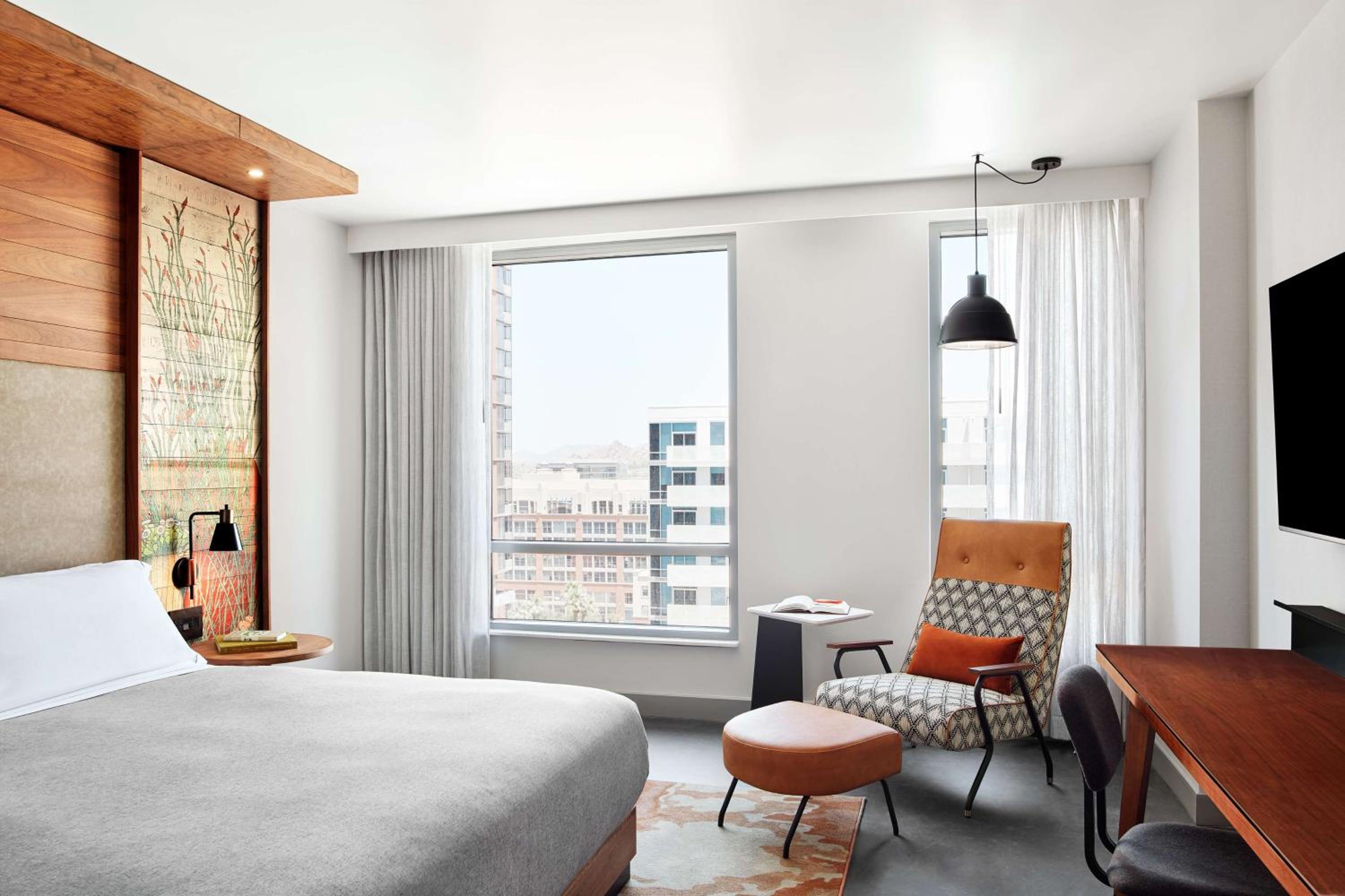 Wellness, King Bed, Peloton
