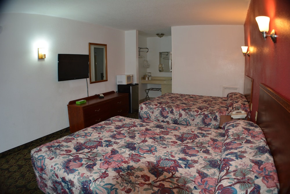 Chippewa Motel 13/42