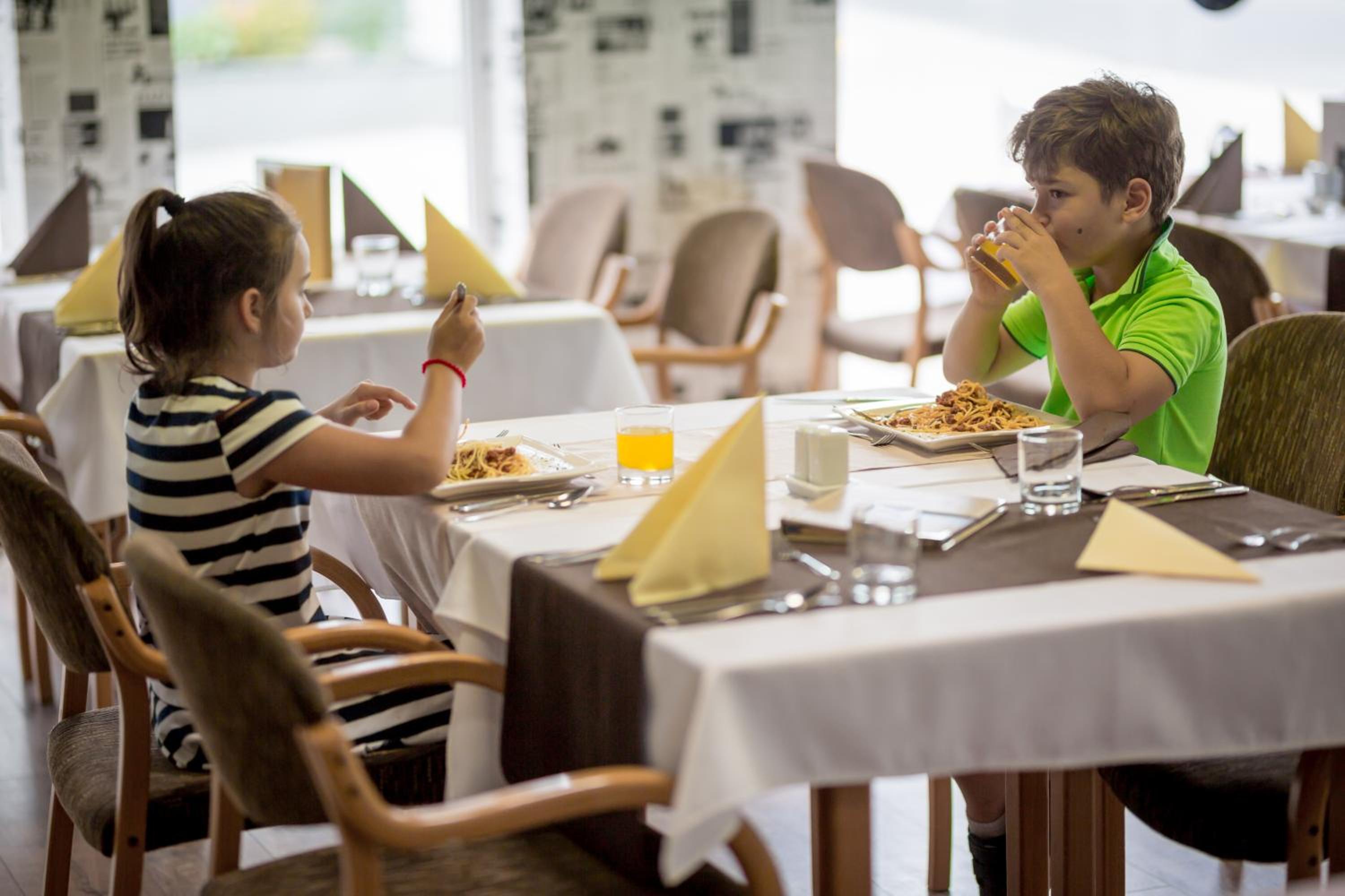 MENDAN MAGIC SPA & WELLNESS HOTEL 40/56