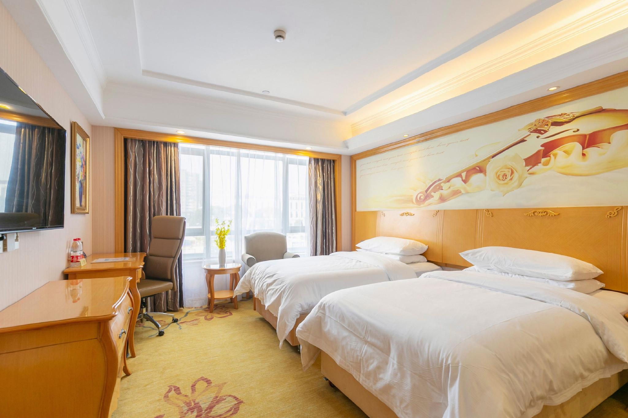 Deluxe, Twin Beds