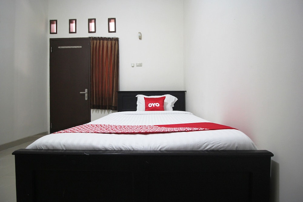 OYO 1547 Wisma Ray Syariah 15/31