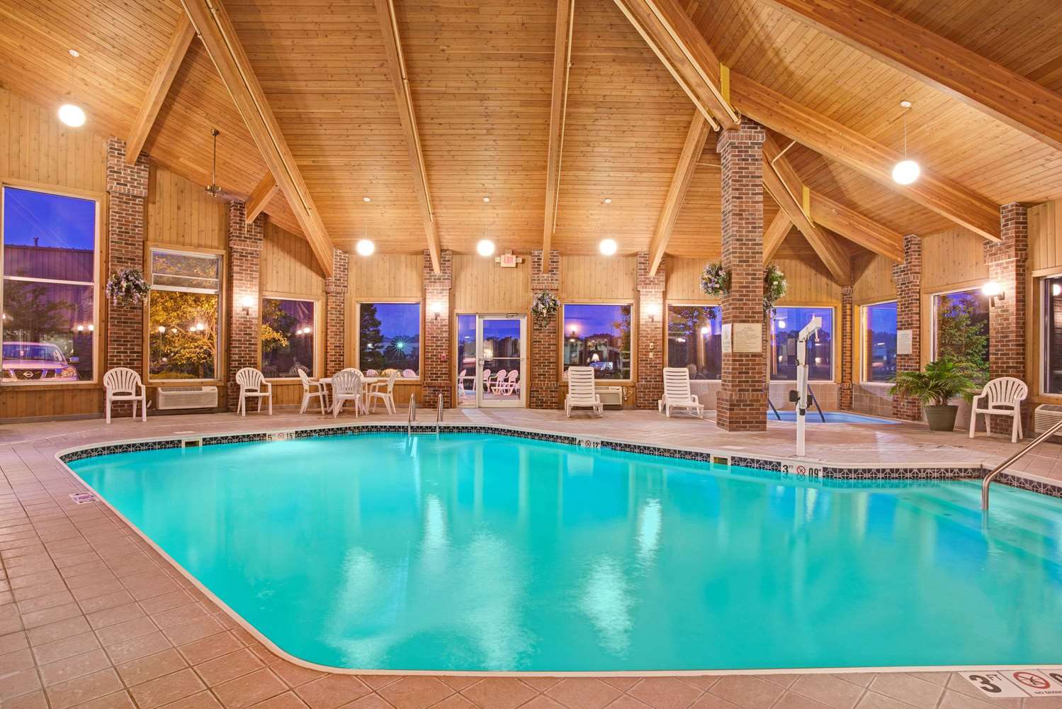 Baymont By Wyndham Indianapolis, IN 16/26