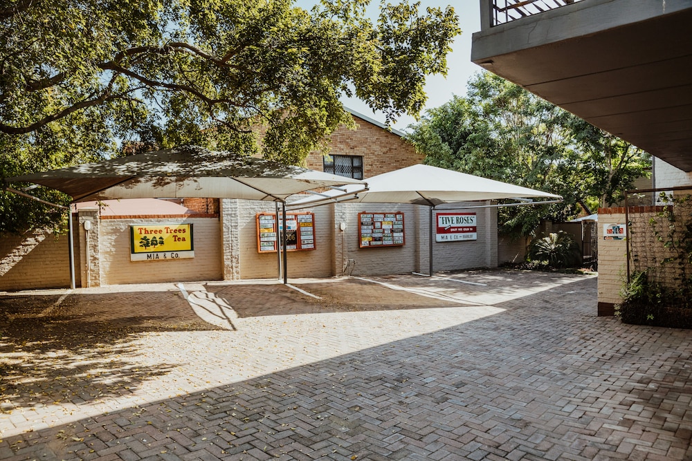 Ons Dorpshuis Guest House 27/33
