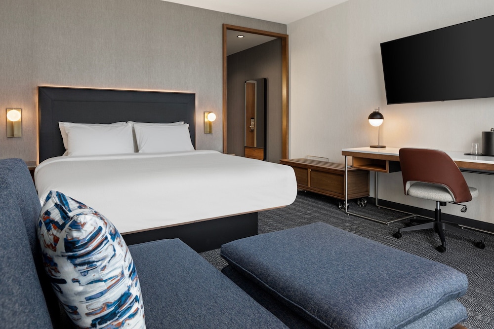 Courtyard by Marriott St. Paul Downtown 6/50