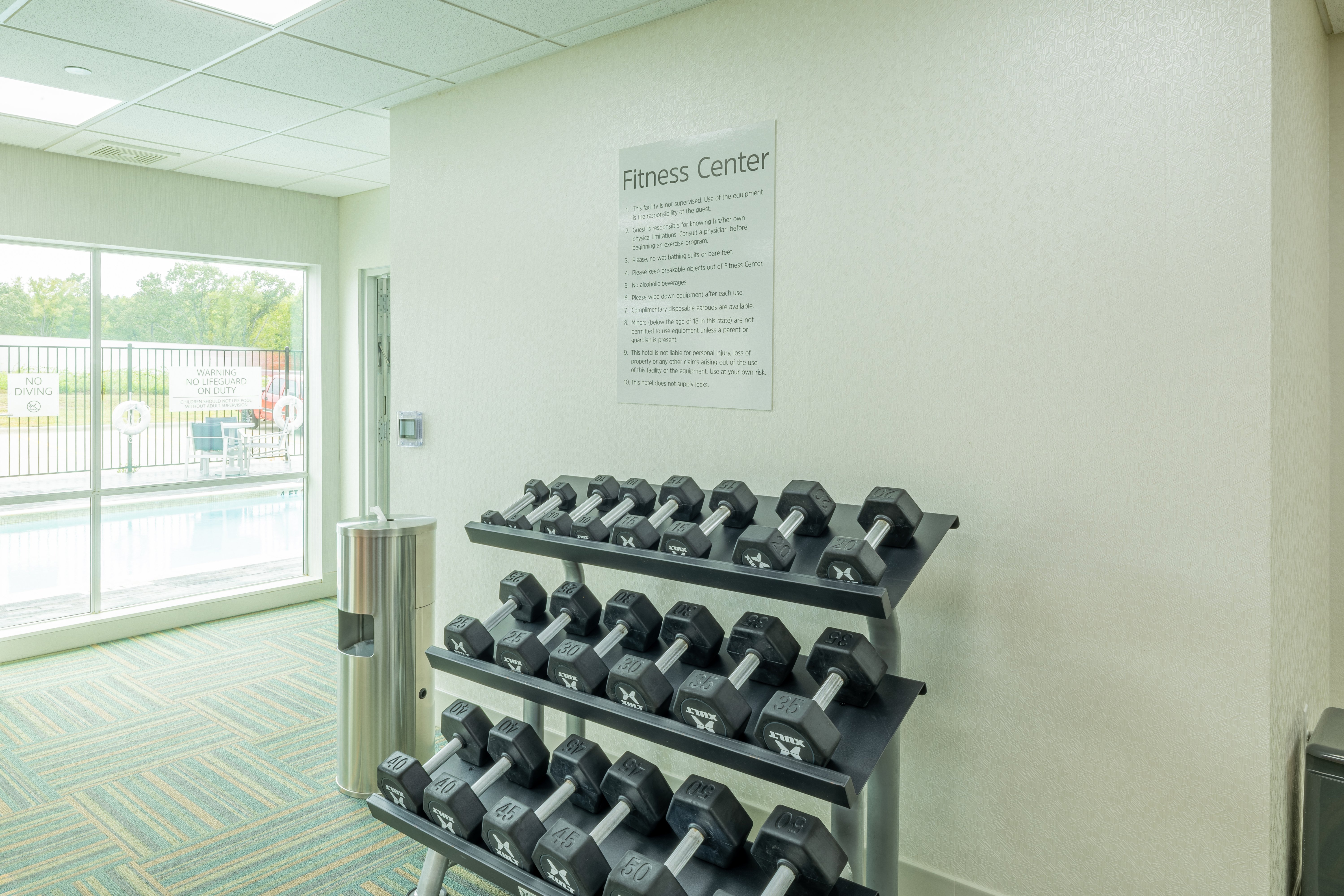 Holiday Inn Express Suites Lindale 38/68