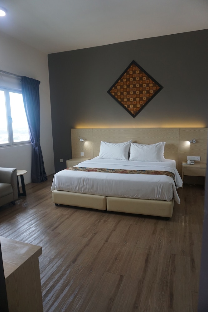 Kingston Hotel 25 at Summit Signature Batu Pahat 13/31