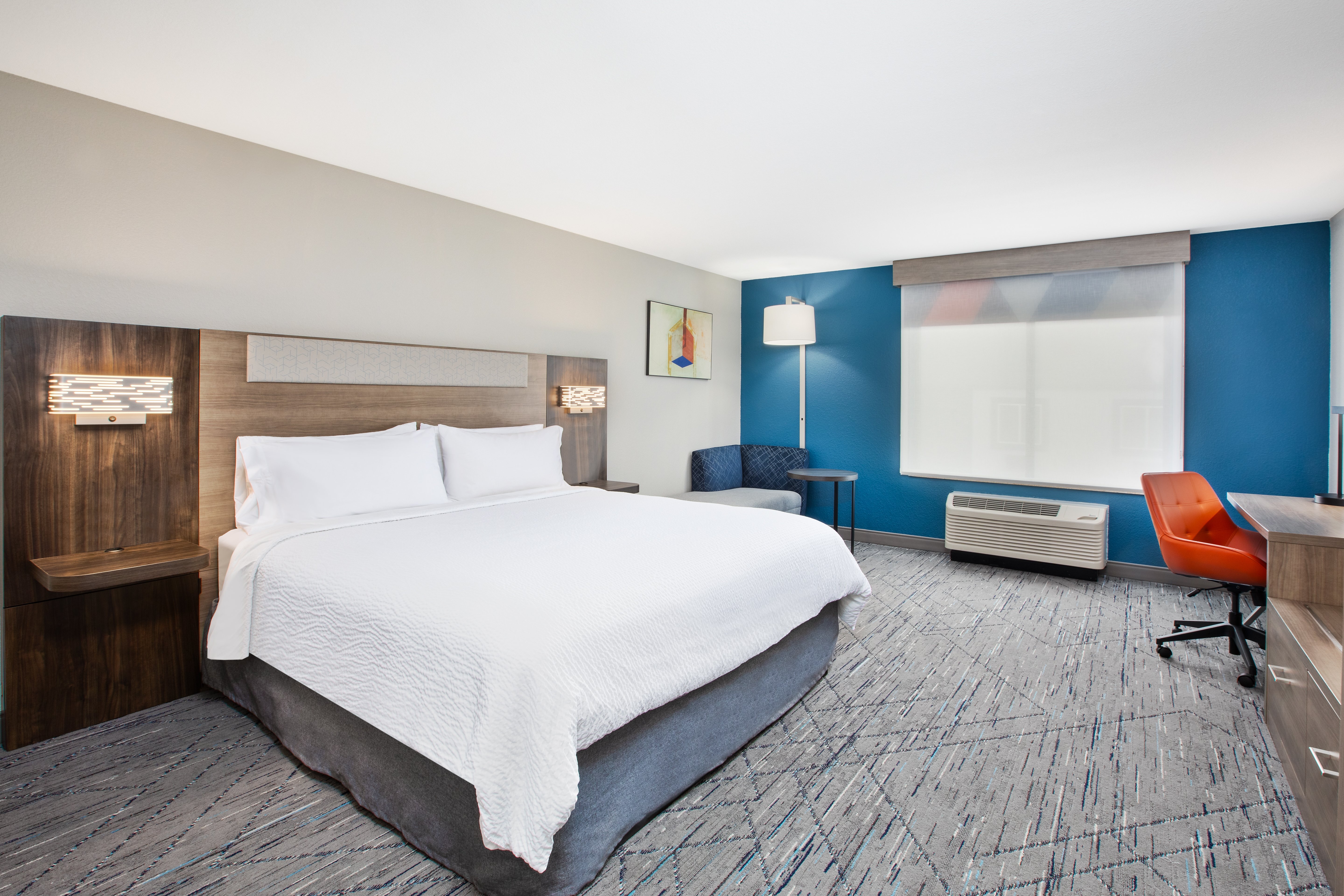 Room, King Bed, Accessible, Holiday Inn Express Hotel And Suites Buffalo 3/6