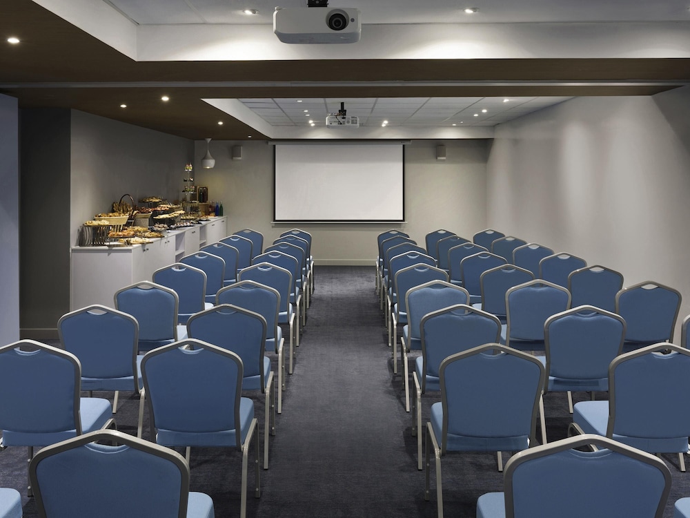 ibis Jeddah City Center 61/72