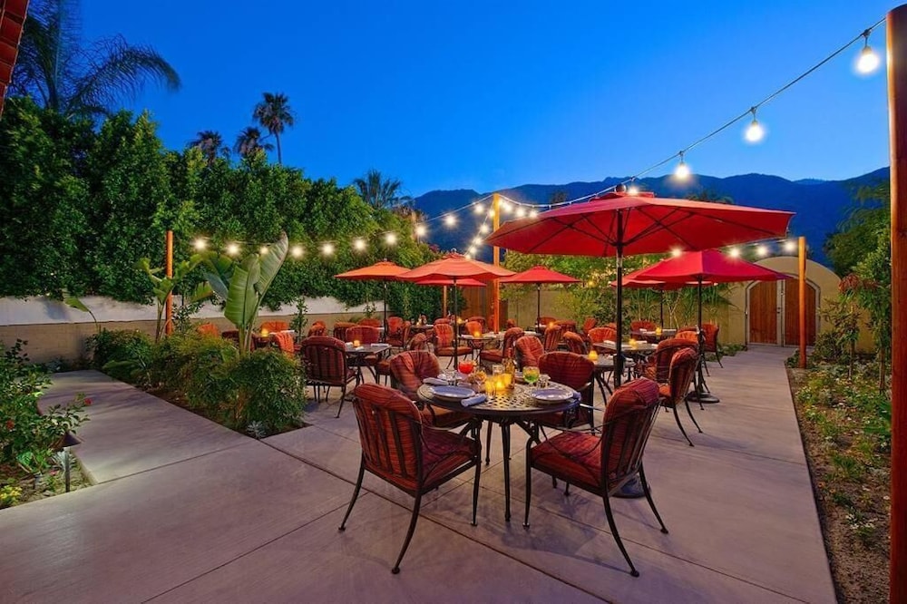 Los Arboles Hotel 40/50