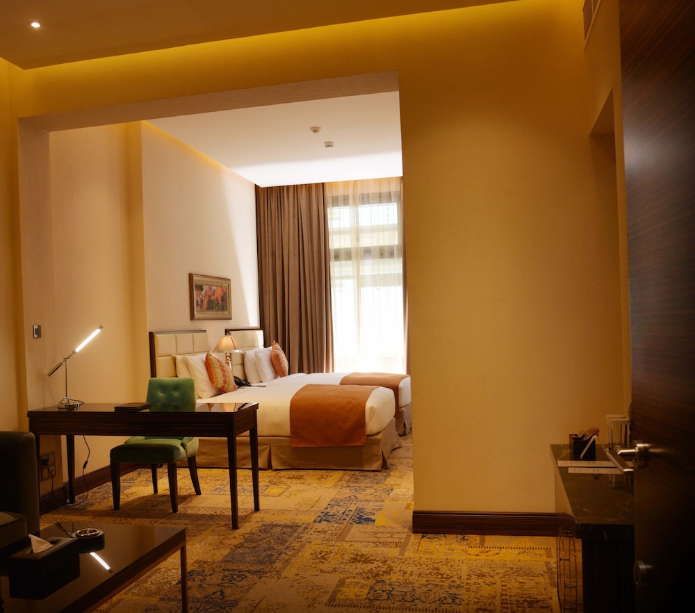 فندق ورويك الخبر(Warwick Al Khobar Hotel) 48/75