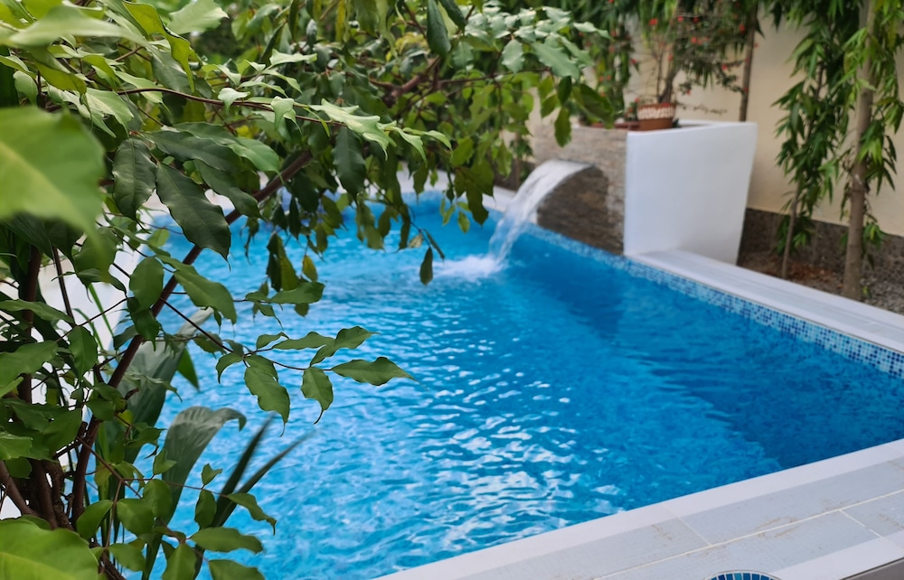 Villa Jaddis 41/50