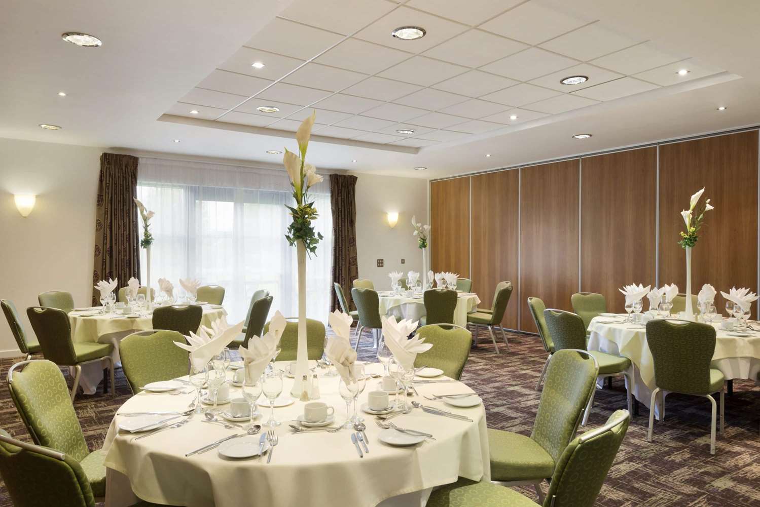 Ramada Plaza by Wyndham Wrexham 8/16