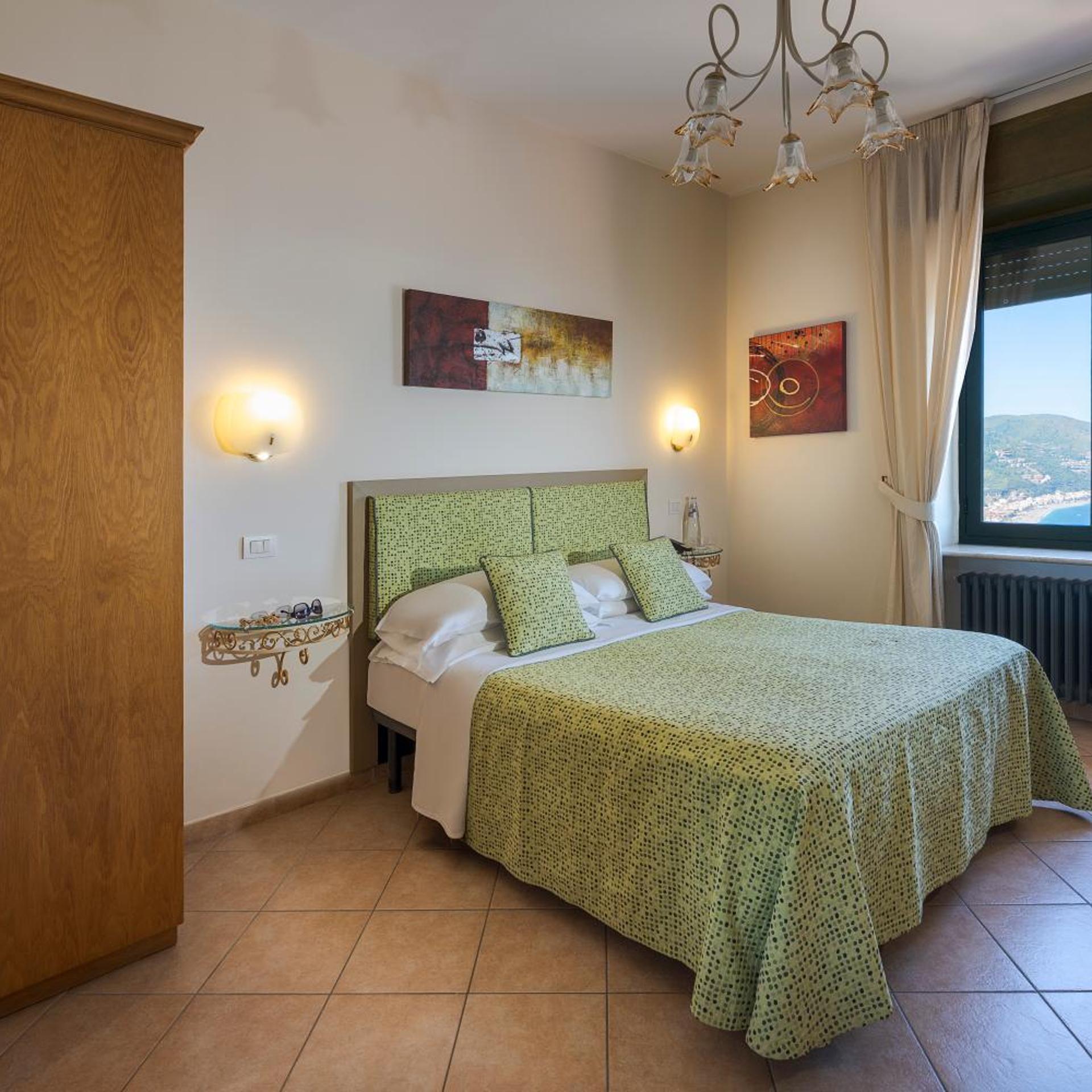Standard, Double Bed, Sea View