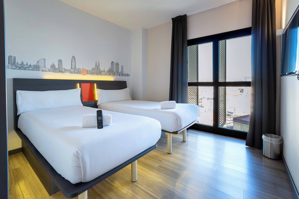 Room at easyHotel Barcelona Fira, HOSPITALET DE LLOBREGAT