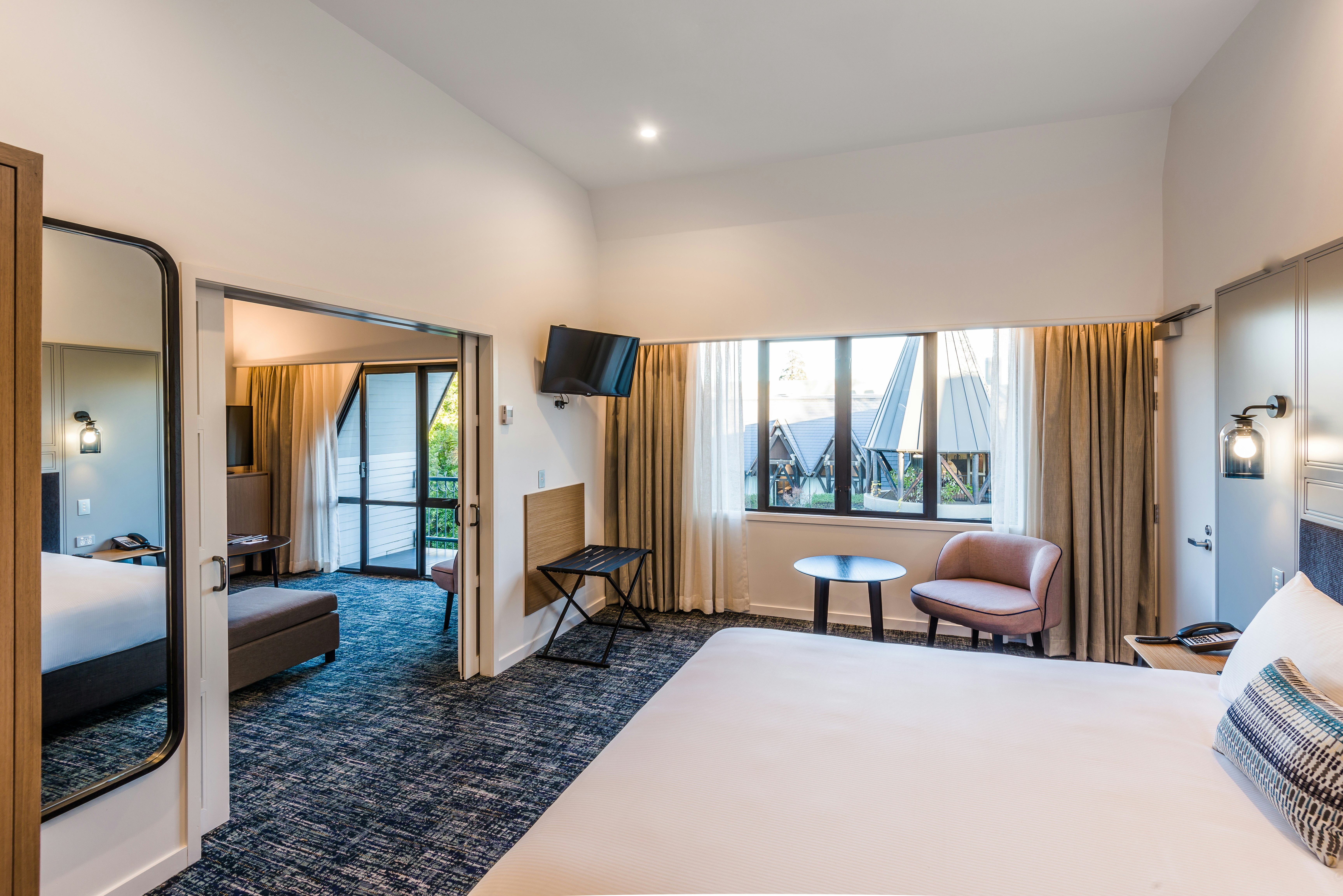 PARK, SUITE