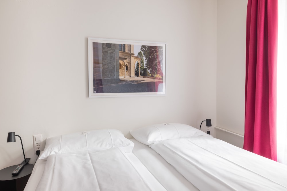 Fred Guest House Zurich Hauptbahnhof 24/50