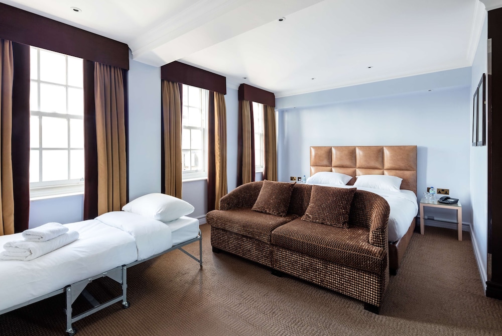 Radisson Blu Hotel London Bond Street 44/71