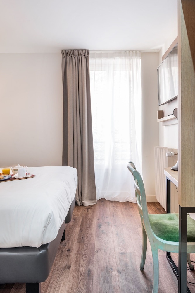 Hotel Courcelles Mederic 23/39