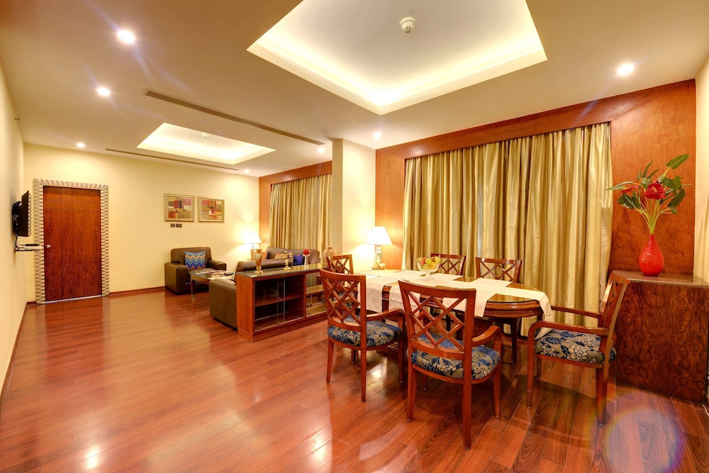 Fortune Select JP Cosmos, Bengaluru 57/70
