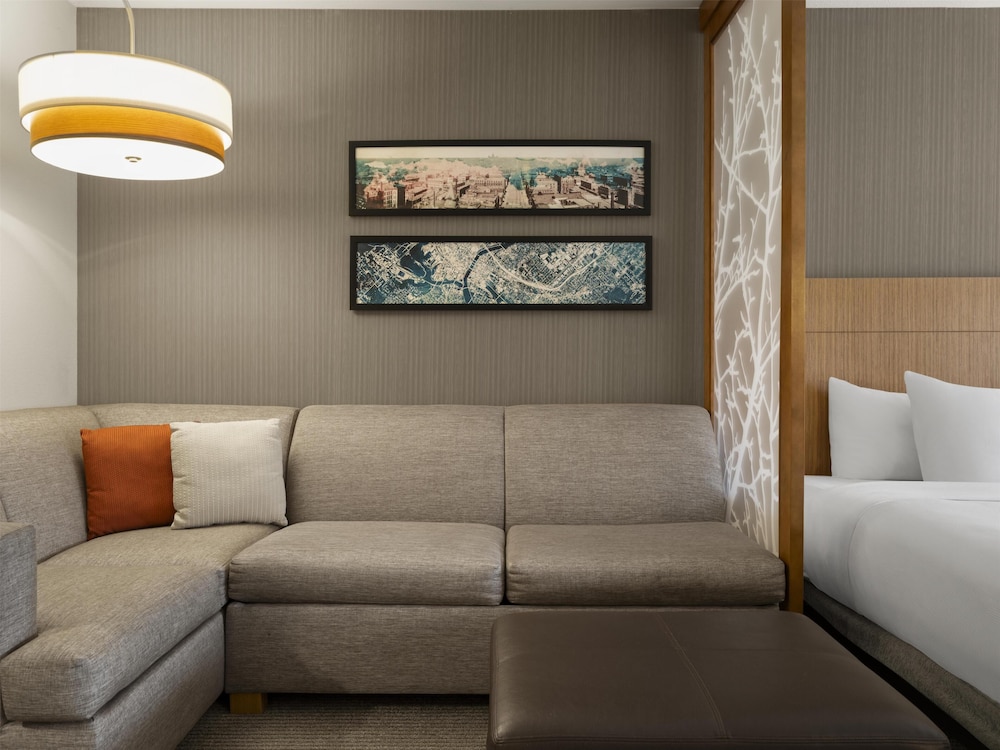 Hyatt Place West Des Moines/Jordan Creek 58/77