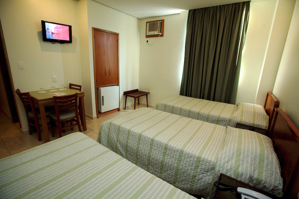 Hotel Cinelandia 28/40