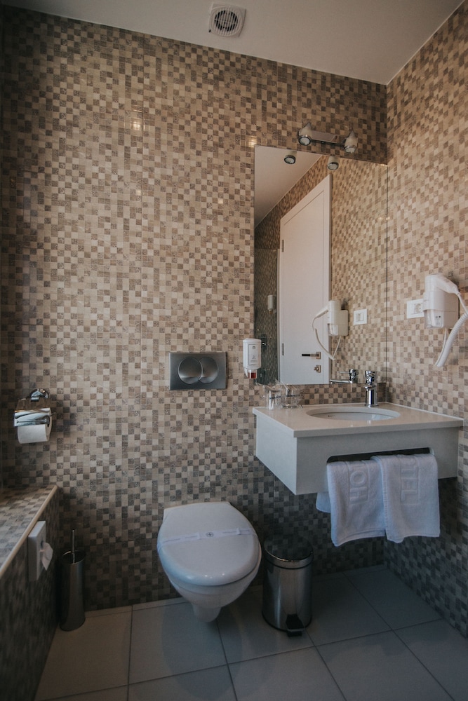Central Park Hotel Trebinje 23/25