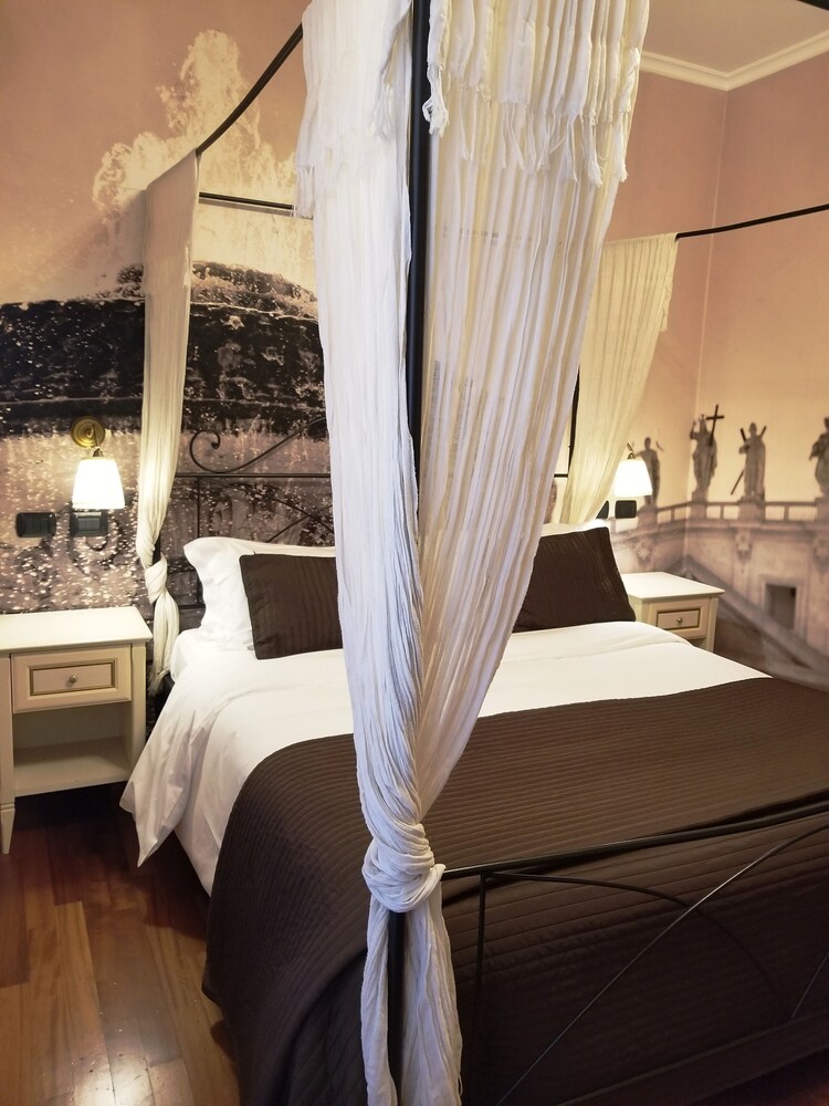 B B Le Suite Di Via Catone 13/69