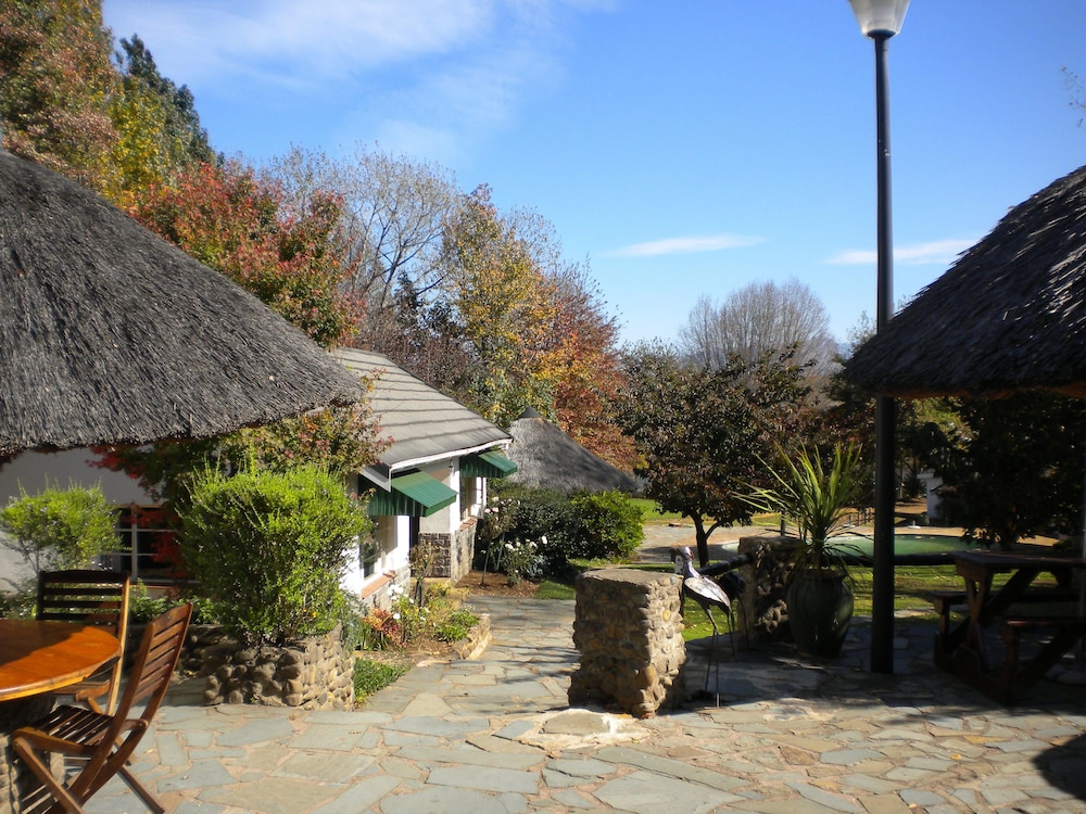 PREMIER HOTEL HIMEVILLE ARMS 40/50