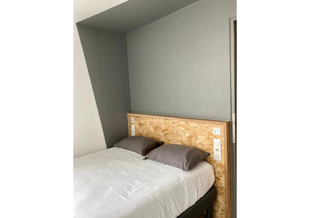 Room, Double Bed
