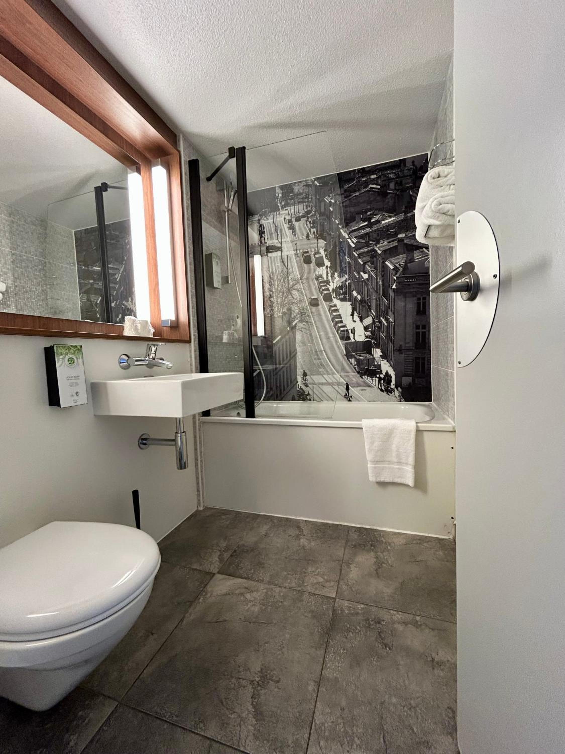 غرفة قياسية بسرير بطابقين وسرير كوين، Campanile NATURE - Bordeaux Lac 8/20