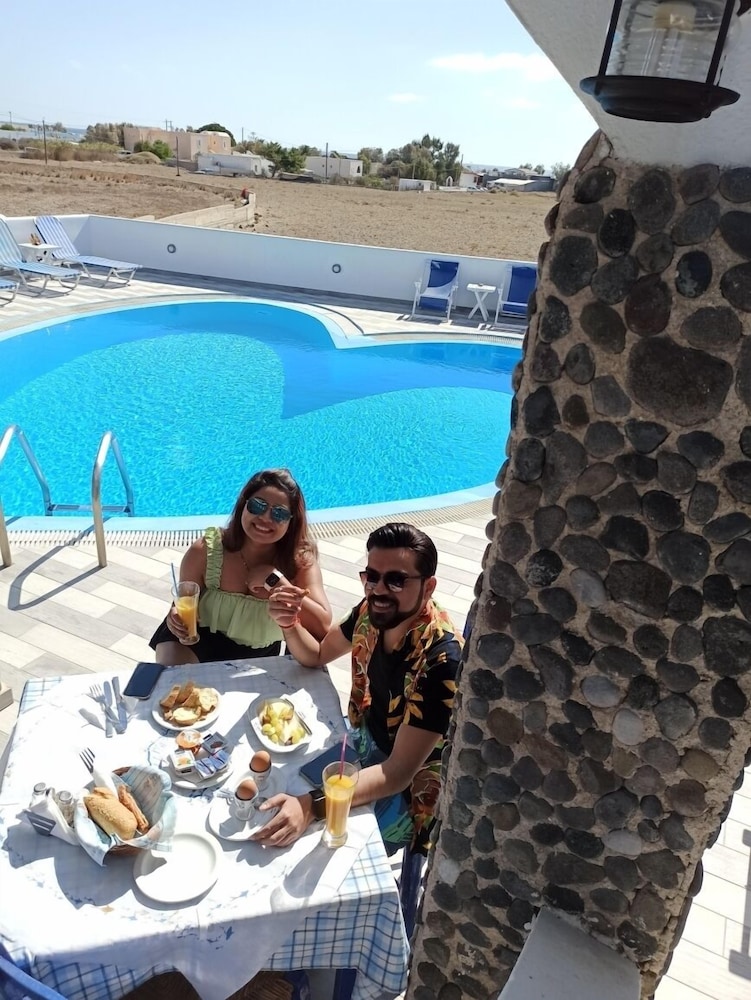 Honeymoon Beach 7/41