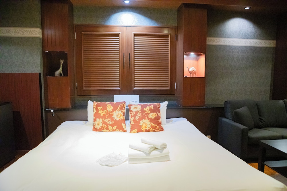 Hotel Rima chocolat 37/49