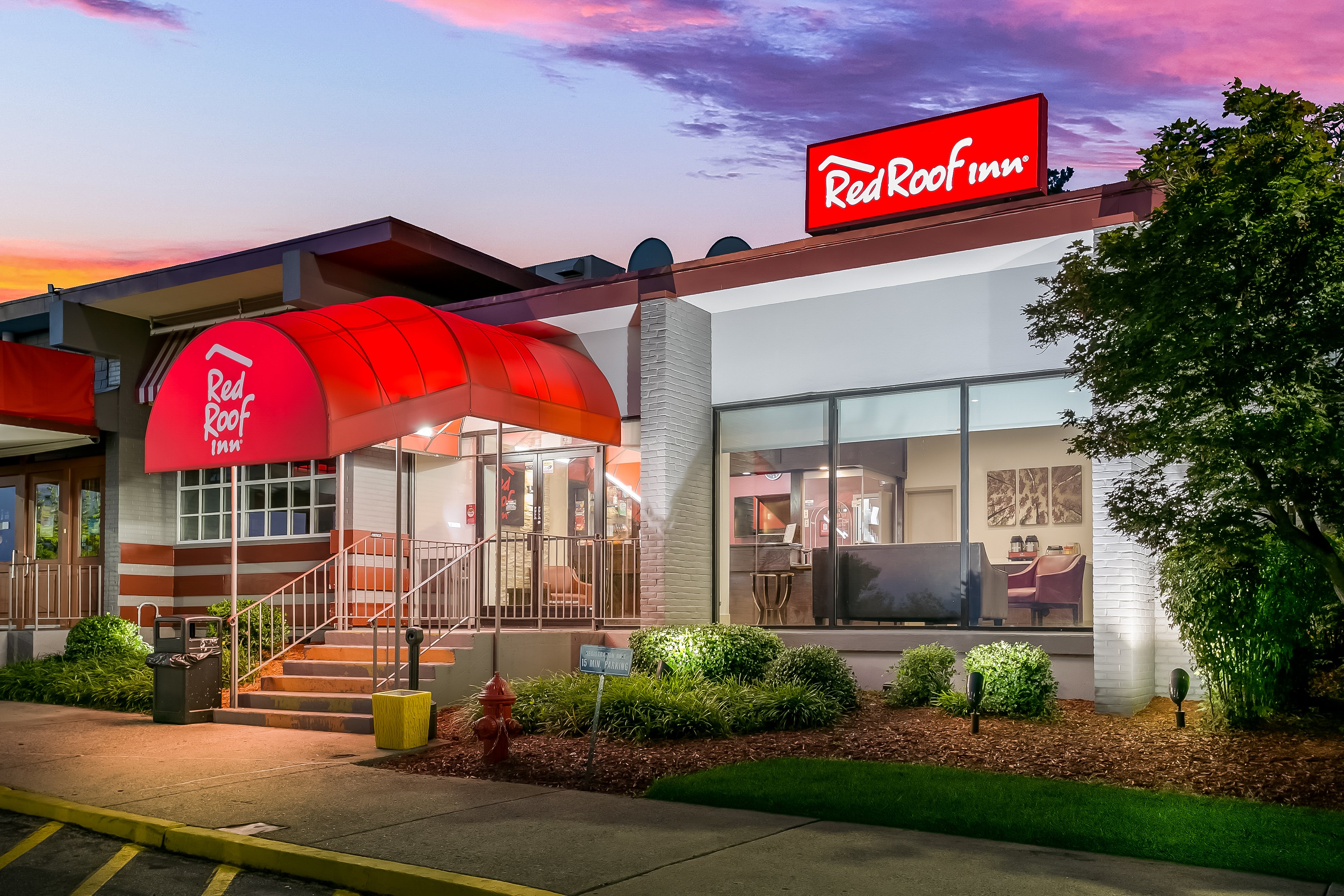 Red Roof Inn Baltimore (ex Days Inn By Wyndham Baltimore West Security Blvd) 2/20