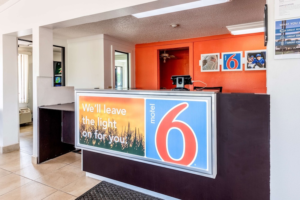 Motel6 Mansfield, OH 7/37